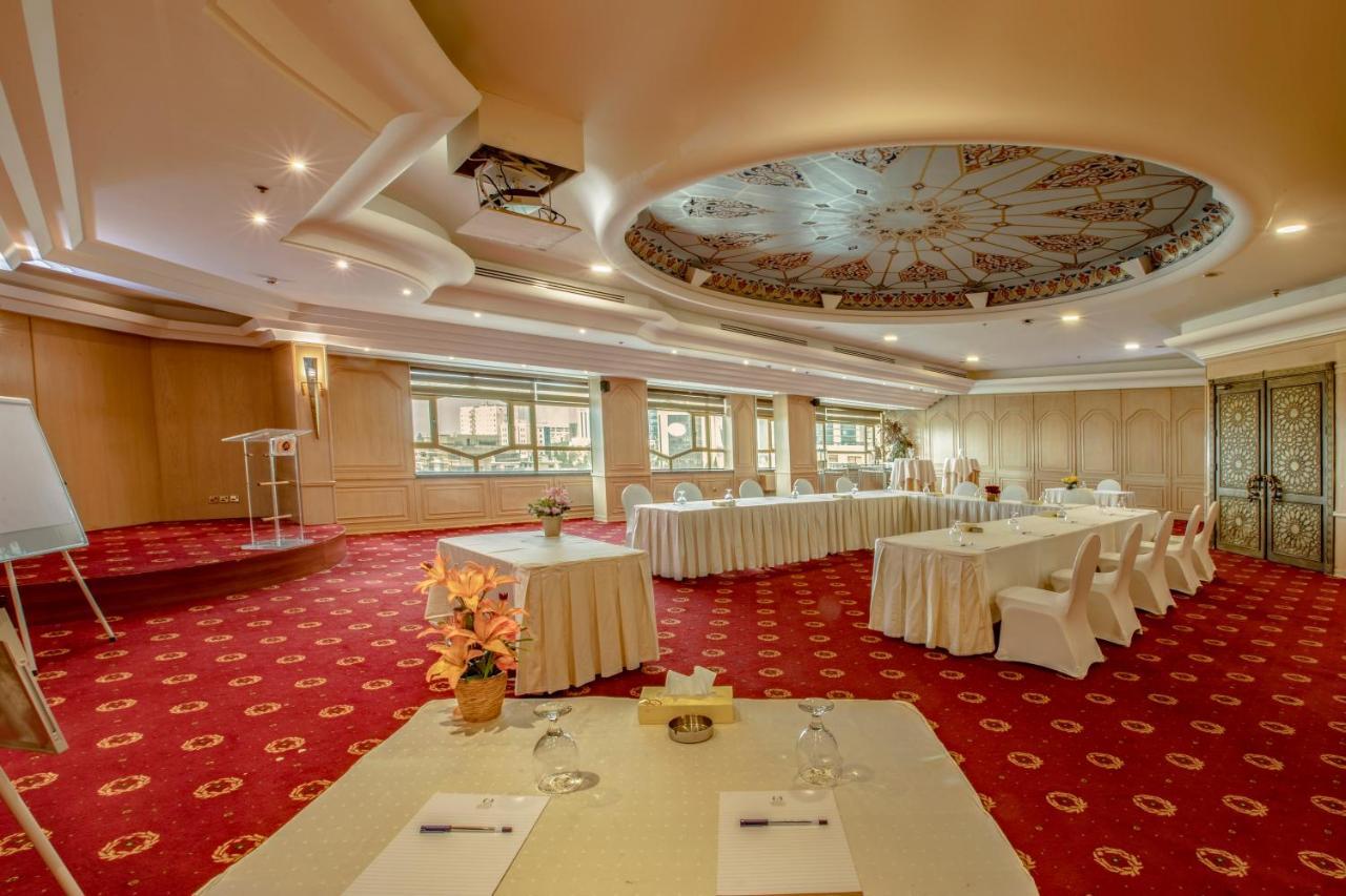 Bristol Hotel Amman Extérieur photo The ballroom