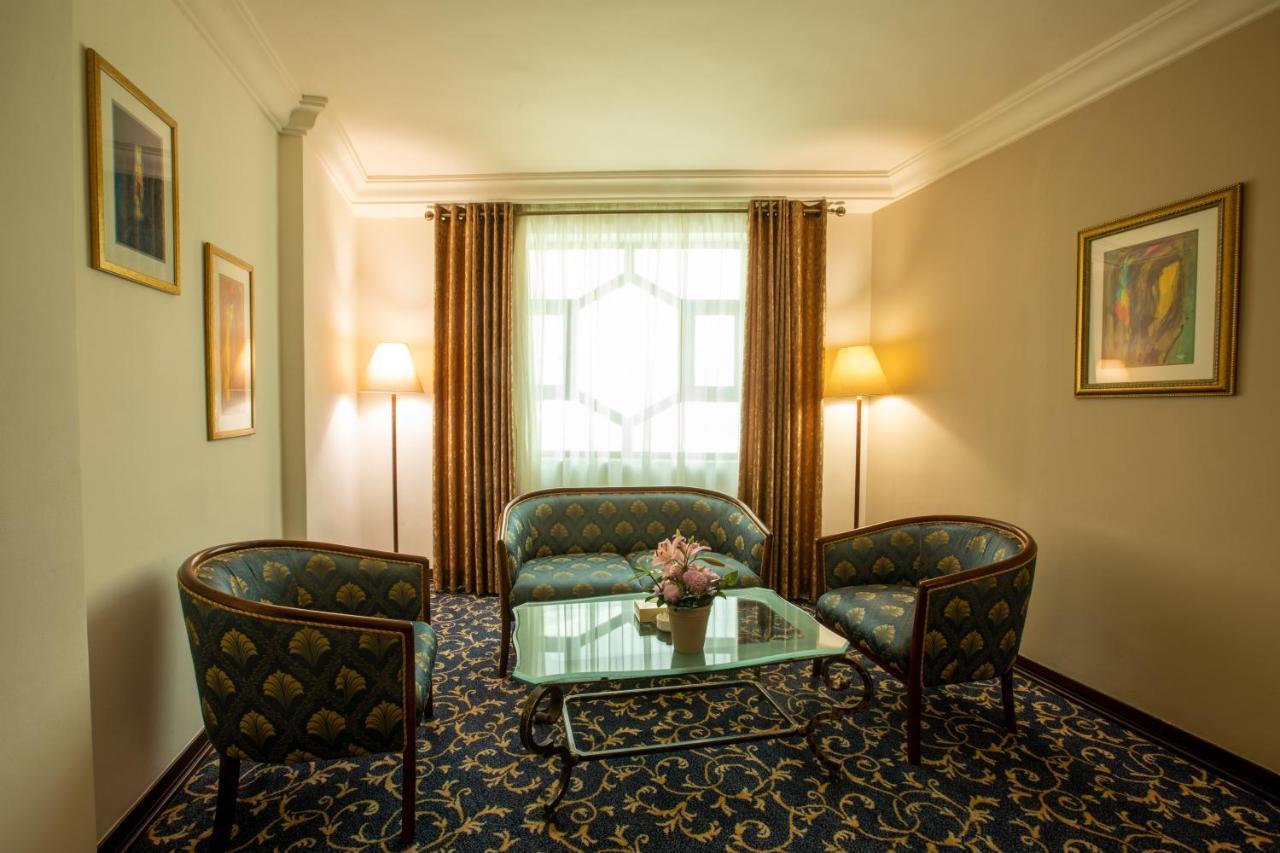 Bristol Hotel Amman Extérieur photo A suite at the hotel