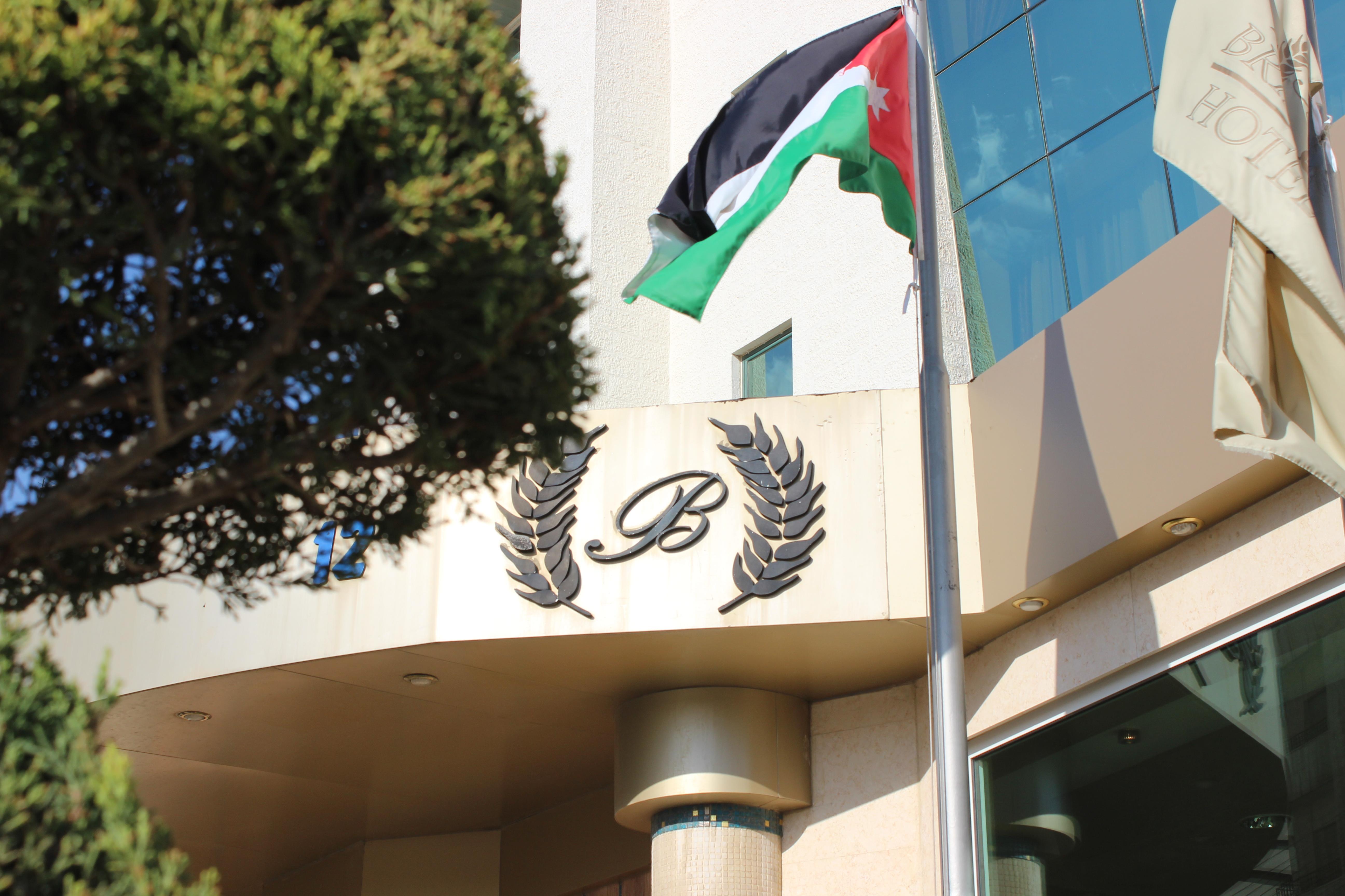 Bristol Hotel Amman Extérieur photo Flag of the Arab League
